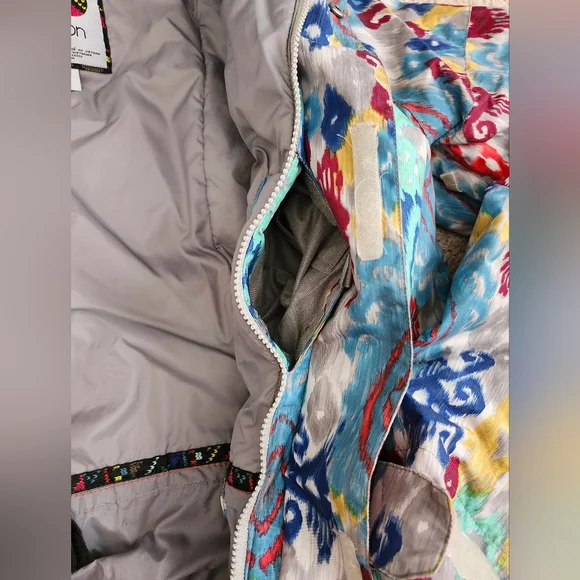 Burton snowboarding jacket - Picture 5 of 5